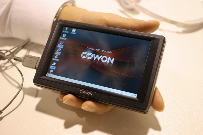 Illustration for article titled Stylus-On With The Cowon Q5 (Verdict: Not Good at All)
